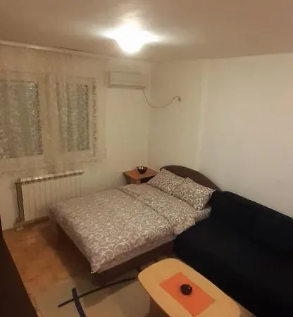 Sirmijum Hause Апартаменты Сремска-Митровица